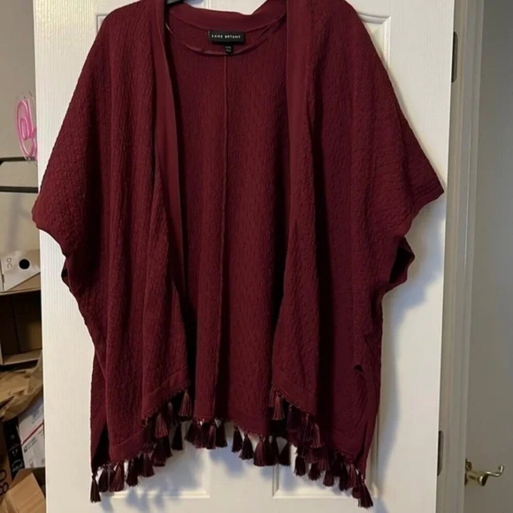 LANE Bryant maroon tasseled poncho size 14/20